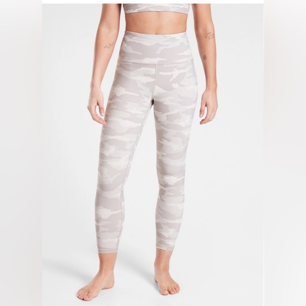 Athleta Elation 7/8 Tight Camo Gray/Cream/Tan  XS